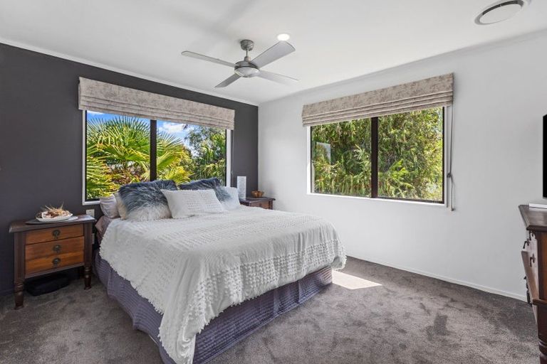 Photo of property in 10a Hayley Grove, Papamoa Beach, Papamoa, 3118