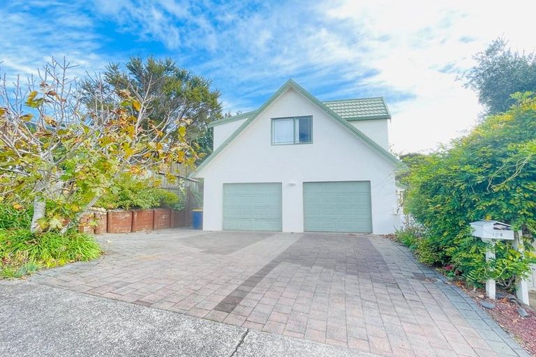 Photo of property in 108 Seaview Road, Glenfield, Auckland, 0629