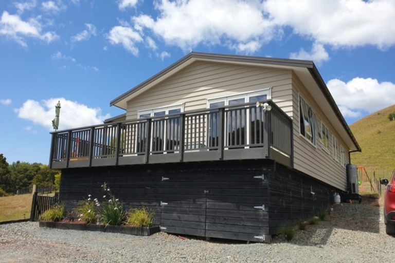 Photo of property in 66 Puriri Glade, Maungaturoto, 0588