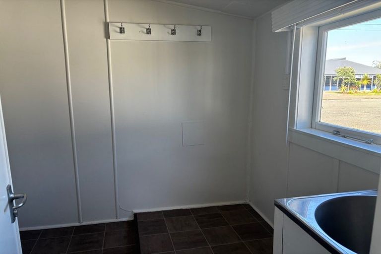 Photo of property in 66 Peel Street, Westport, 7825
