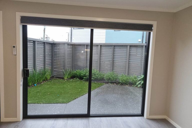 Photo of property in 6e Te Whiti Grove, Waterloo, Lower Hutt, 5011