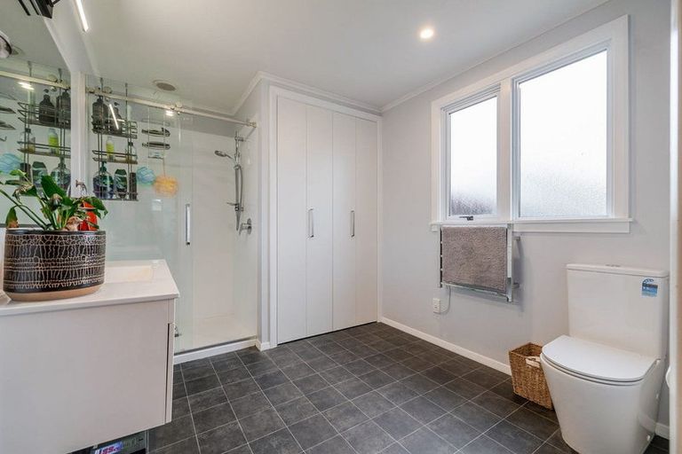 Photo of property in 12 Carthew Street, Feilding, 4702