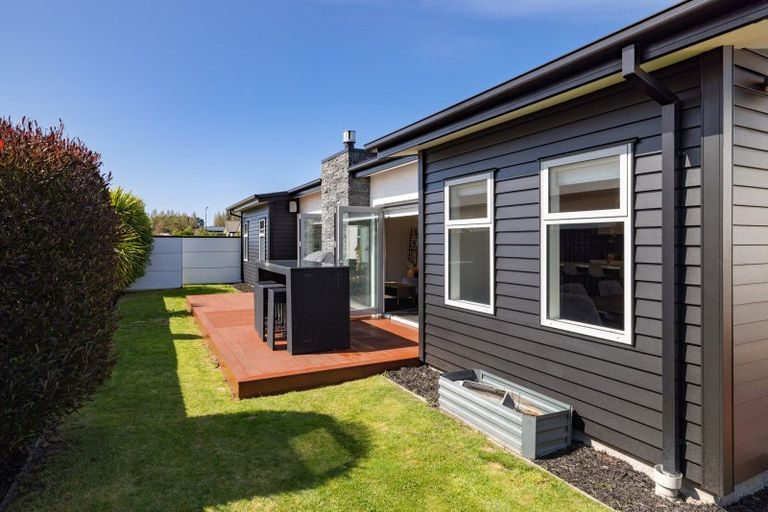 Photo of property in 115 Metehau Street, Marshland, Christchurch, 8083