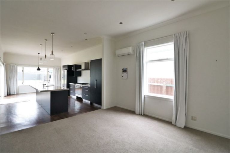 Photo of property in 39 Raymond Street, West End, Timaru, 7910