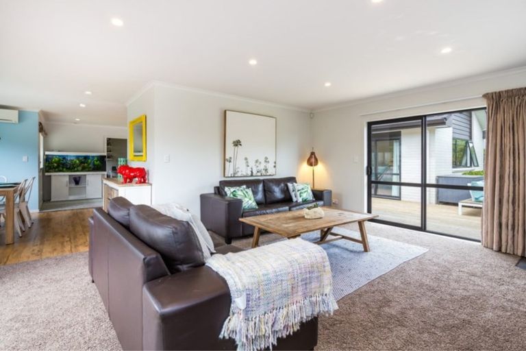 Photo of property in 62 Kenrigg Road, Kinloch, Taupo, 3377