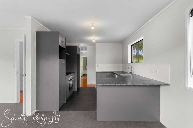 Photo of property in 260 Mountain Road, Maungaturoto, 0587
