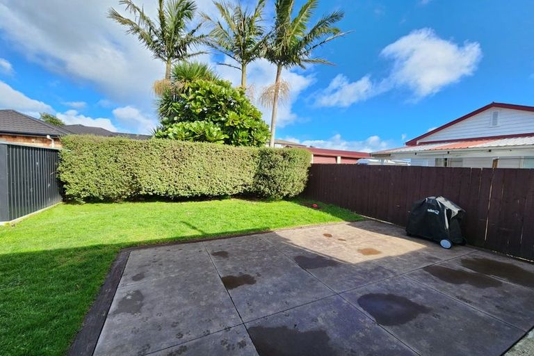 Photo of property in 13 Buchanan Road, Kingseat, Papakura, 2580