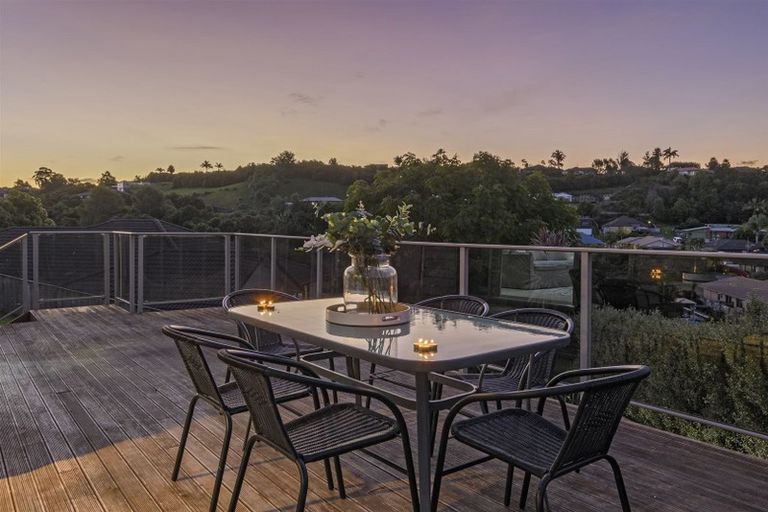 Photo of property in 136 Waterside Drive, Pyes Pa, Tauranga, 3112