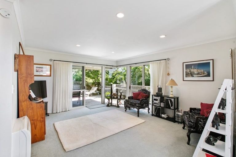 Photo of property in 1/25 Little Barrier Avenue, Manly, Whangaparaoa, 0930