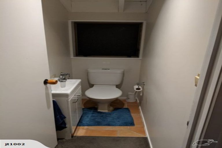 Photo of property in 2/28 Walter Street, Hauraki, Auckland, 0622