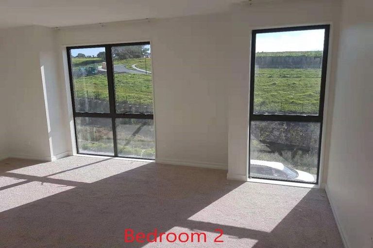 Photo of property in 27 Lawson Creek Street, Massey, Auckland, 0614