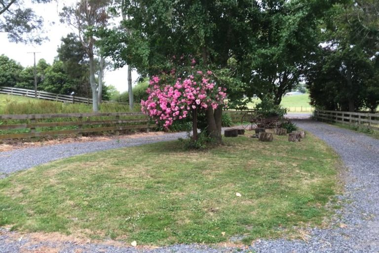 Photo of property in 152 Walton Road, Richmond Downs, Walton, 3475