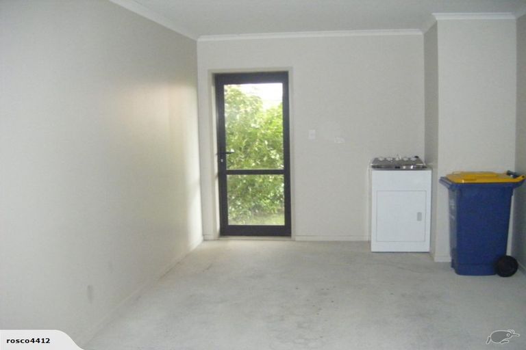 Photo of property in St Claire Village, 9/172 Mcleod Road, Te Atatu South, Auckland, 0610