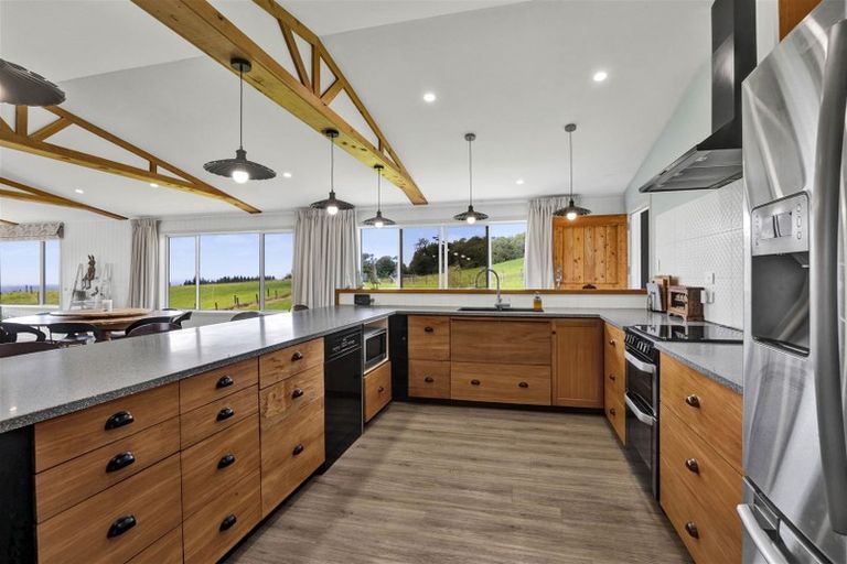 Photo of property in 401 Korito Road, Korito, New Plymouth, 4371