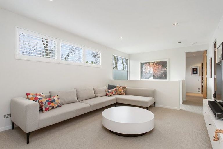 Photo of property in 93 Merivale Lane, Merivale, Christchurch, 8014