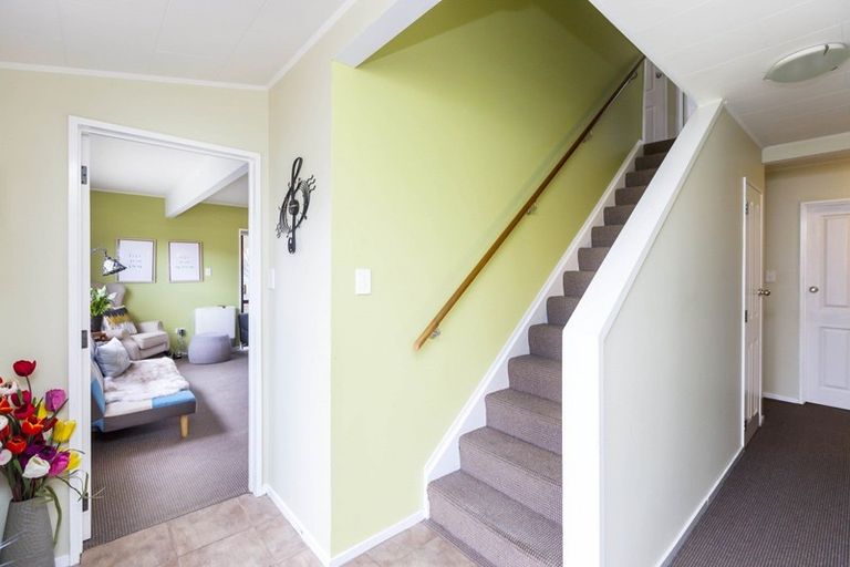 Photo of property in 30 Gemstone Drive, Birchville, Upper Hutt, 5018