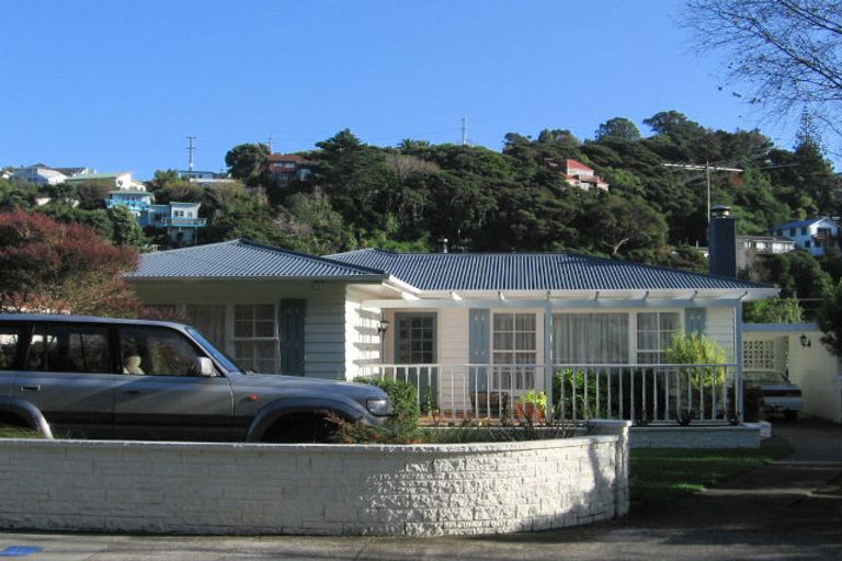 Photo of property in 27 Cluny Road, Plimmerton, Porirua, 5026