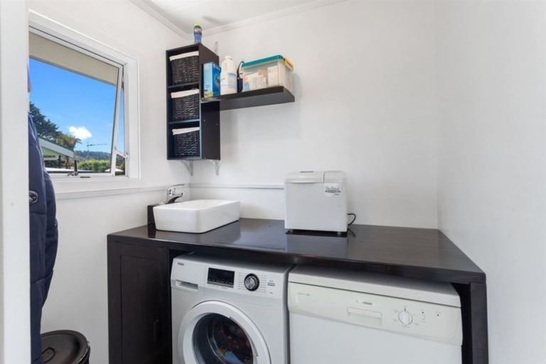 Photo of property in 43 Awatapu Drive, Whakatane, 3120