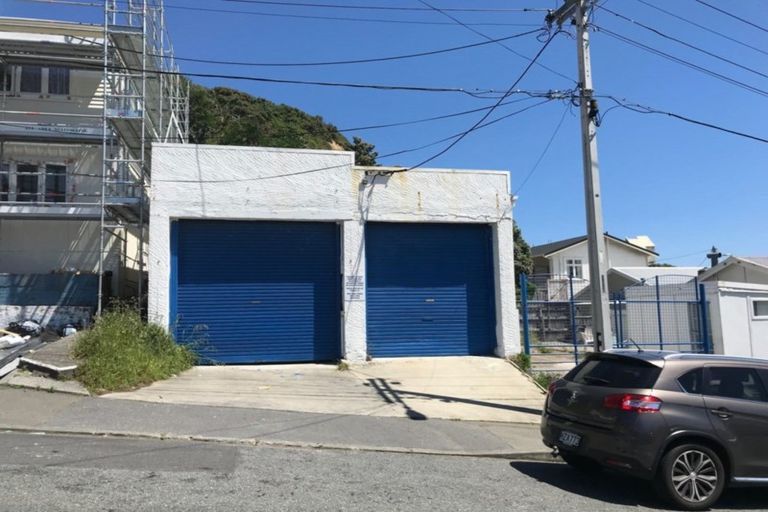 Photo of property in 212 Rongotai Road, Rongotai, Wellington, 6022