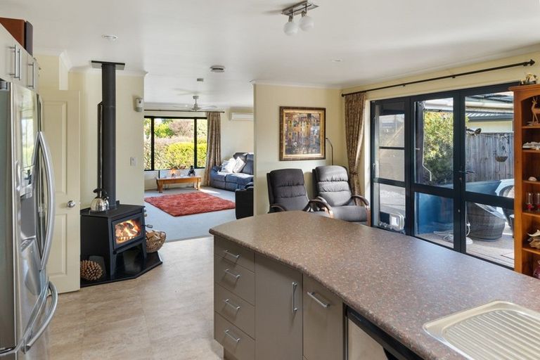 Photo of property in 24 Hollybush Drive, Brightwater, 7022