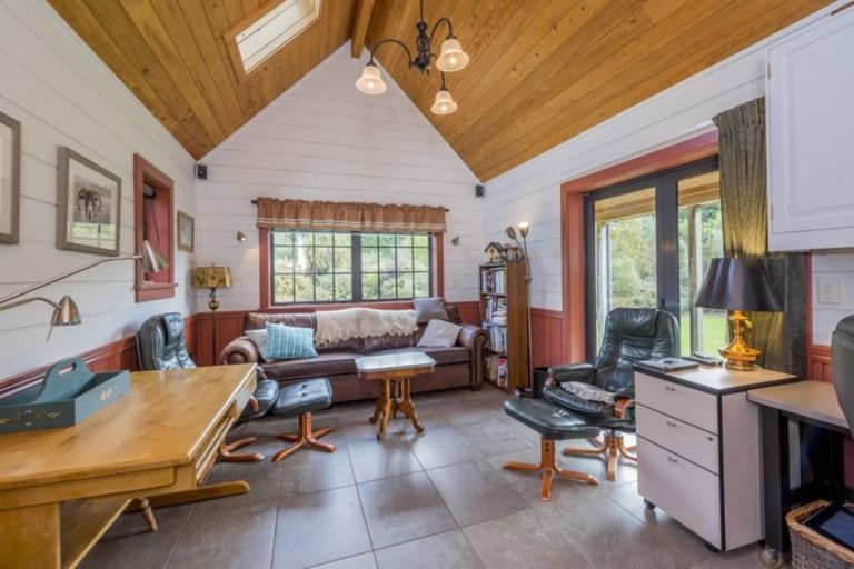 Photo of property in 114 Greenwood Boulevard, Otaki, 5512