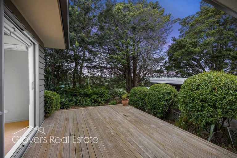Photo of property in 6a Ava Avenue, Titirangi, Auckland, 0604