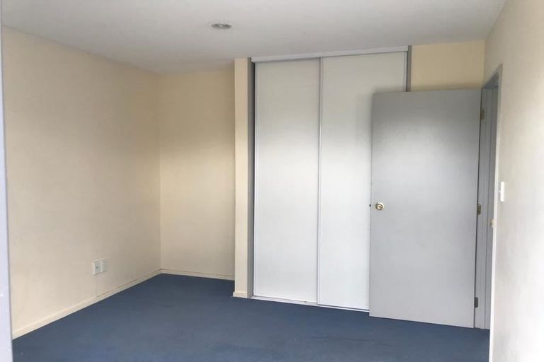 Photo of property in 49 Rakich Place, Henderson, Auckland, 0612