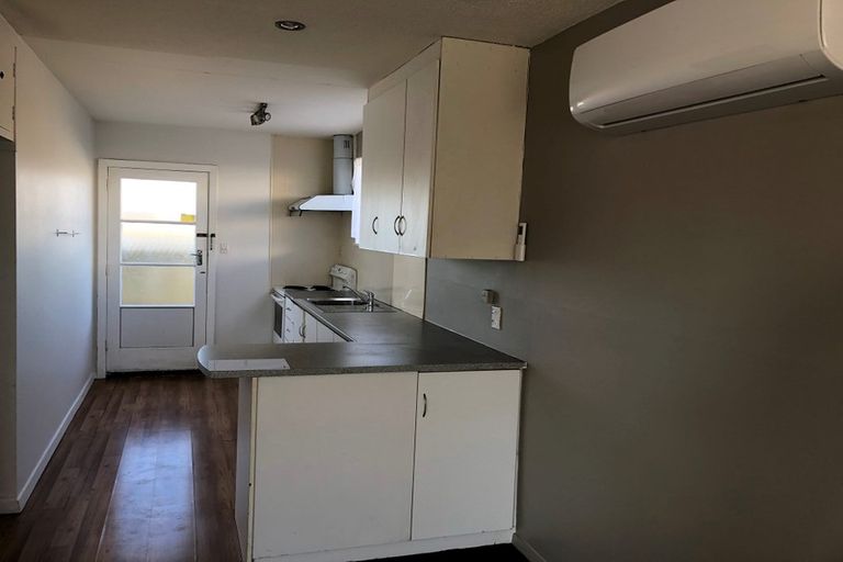 Photo of property in 3/4 Division Street, Riccarton, Christchurch, 8041