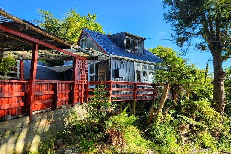 Photo of property in 41 Lydia Street, Greymouth, 7805