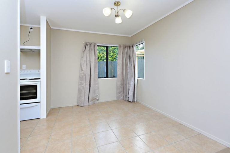 Photo of property in 2/23 Mahia Road, Manurewa, Auckland, 2102