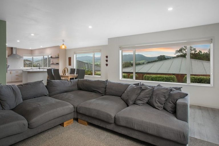 Photo of property in 14 Riverside Place, Katikati, 3129