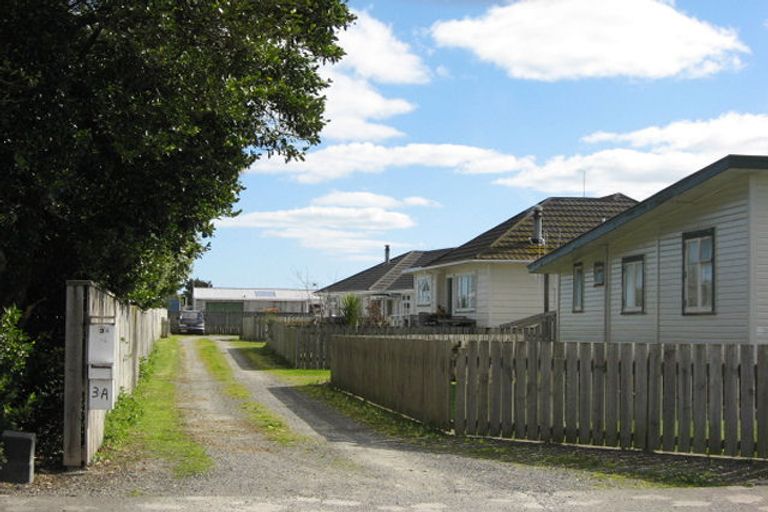 Photo of property in 3 Daniell Street, Bulls, 4818