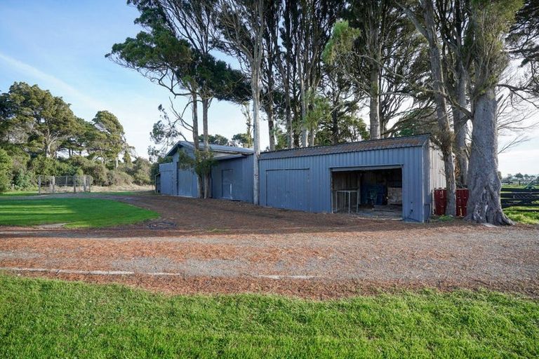 Photo of property in 49 Ferry Road, West Plains, Invercargill, 9879