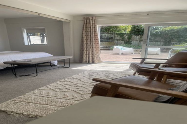 Photo of property in 25 Maxwelton Drive, Mairangi Bay, Auckland, 0630