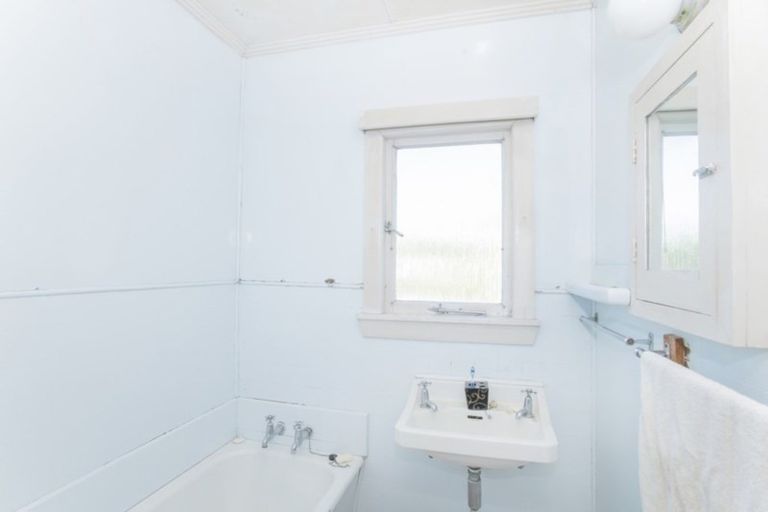 Photo of property in 4 Tolerton Avenue, Elgin, Gisborne, 4010