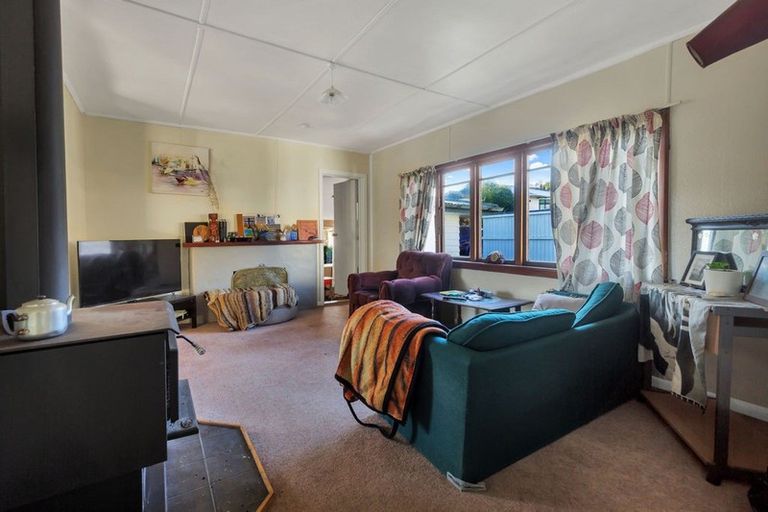 Photo of property in 38 Tipahi Street, Nelson South, Nelson, 7010