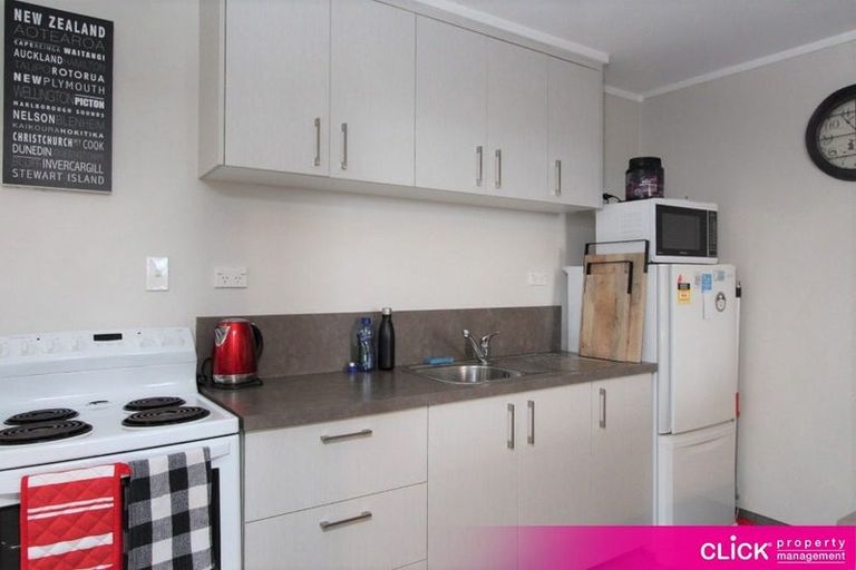 Photo of property in 2 Royal Terrace, Dunedin Central, Dunedin, 9016