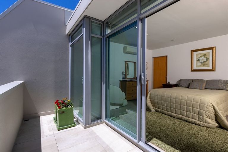 Photo of property in 4/35 Victoria Road, Mount Maunganui, 3116