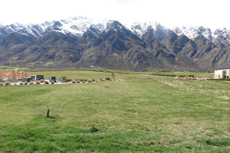 Photo of property in 35 Cunninghams Drive, Jacks Point, Queenstown, 9371