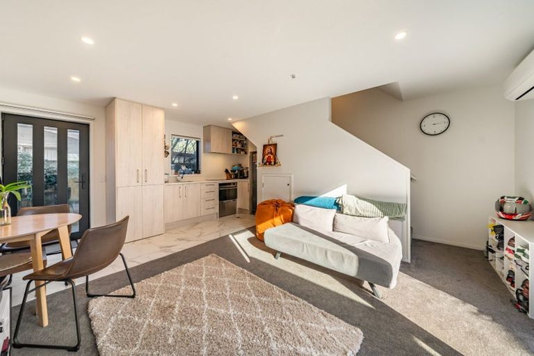 Photo of property in 7/97 Whites Line East, Waiwhetu, Lower Hutt, 5010