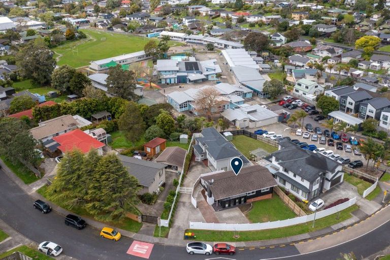 Photo of property in 21 Compton Street, Hillcrest, Auckland, 0627