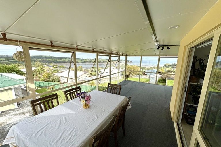 Photo of property in 49a Everard Avenue, Army Bay, Whangaparaoa, 0930