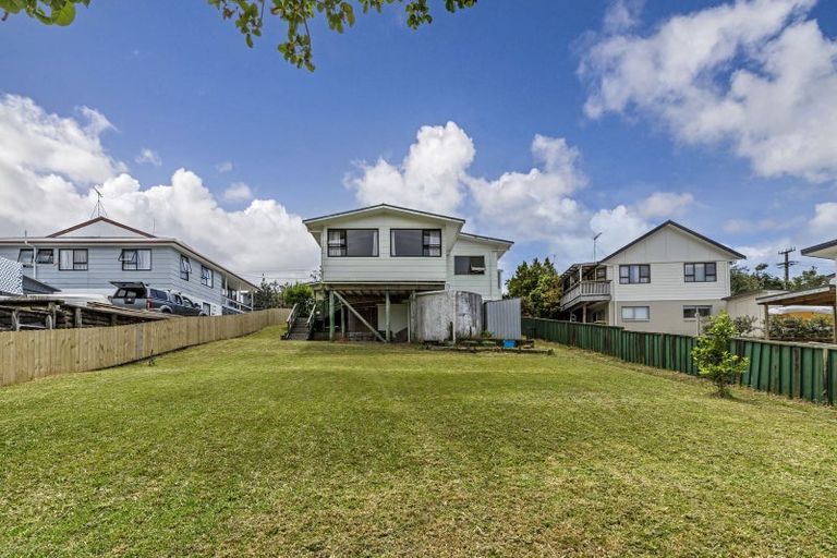 Photo of property in 233 Vipond Road, Stanmore Bay, Whangaparaoa, 0932