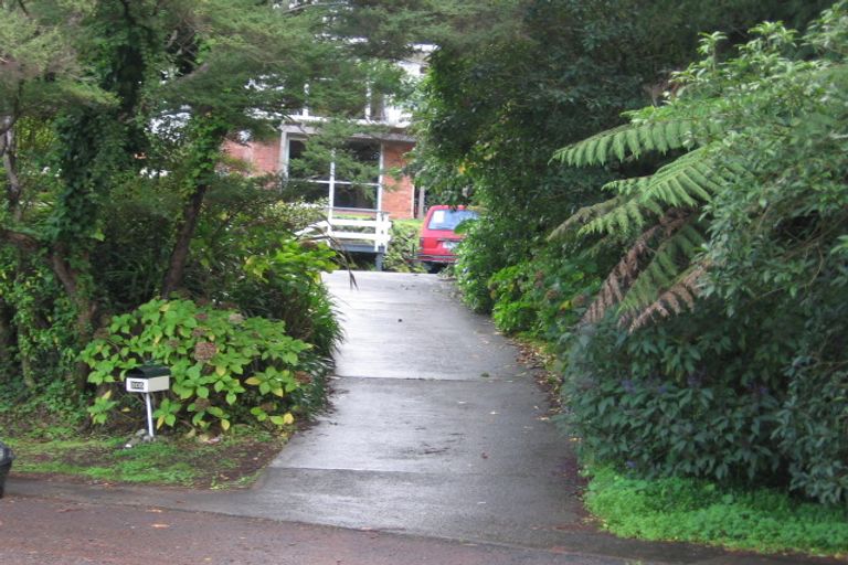 Photo of property in 205 Woodlands Park Road, Titirangi, Auckland, 0604