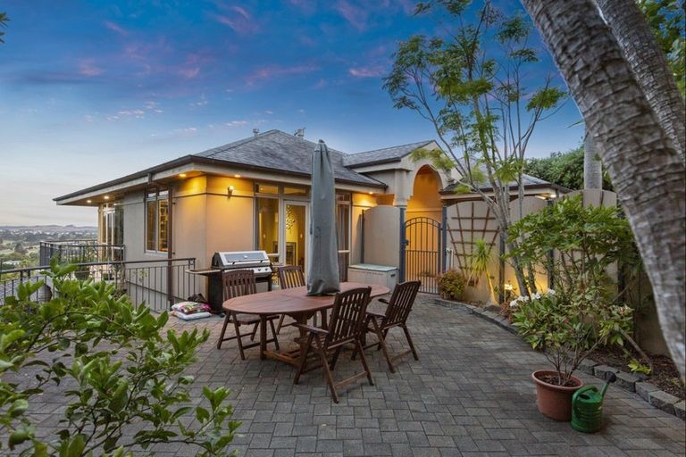 Photo of property in 12 Gulf Harbour Drive, Gulf Harbour, Whangaparaoa, 0930