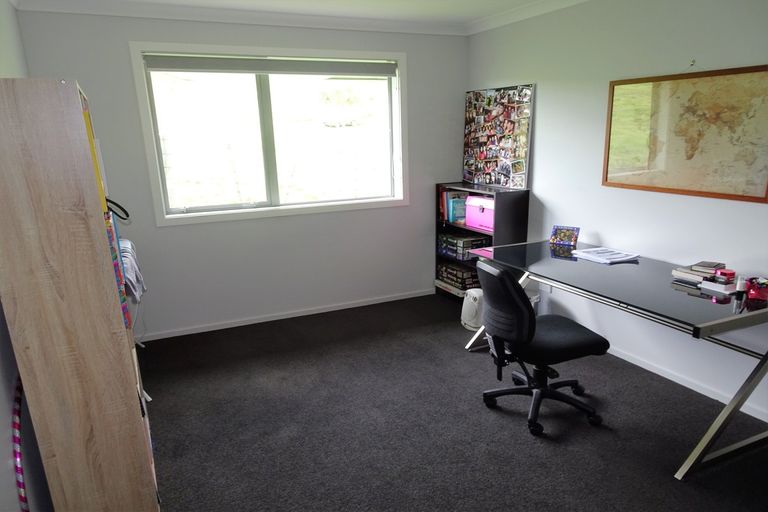 Photo of property in 24 Butler Place, Lynmore, Rotorua, 3010