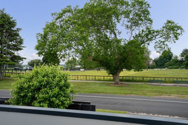 Photo of property in 71 Carlyle Street, Leamington, Cambridge, 3432