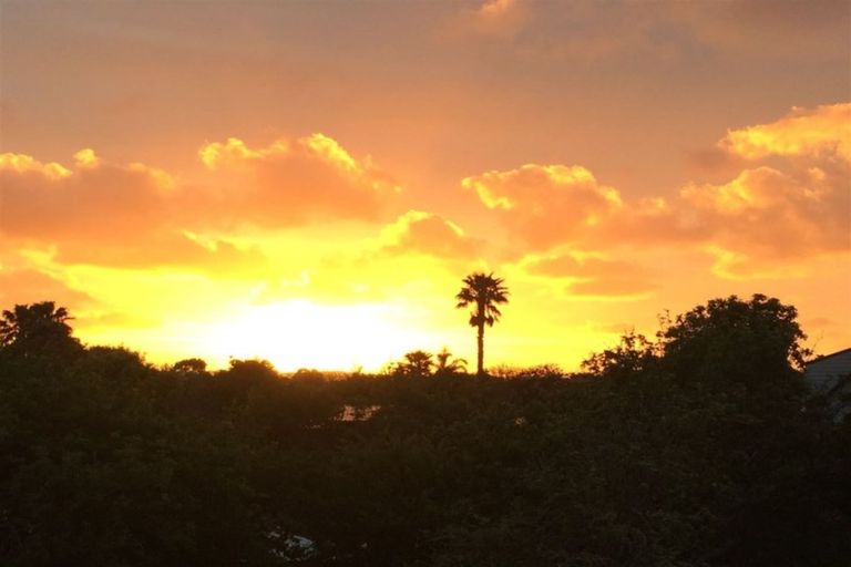 Photo of property in 15 Stevenson Road, Clarks Beach, 2122