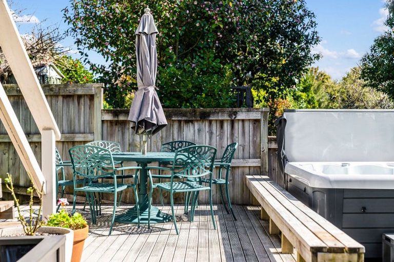 Photo of property in 8 Carina Crescent, Torbay, Auckland, 0630