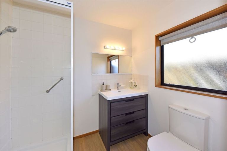 Photo of property in 28b Inglewood Place, Avonhead, Christchurch, 8042